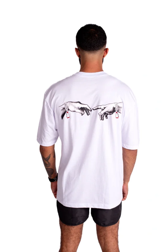 T-Shirt Oversized Toque Divino Branca – Hotter x Cadink Tattoo